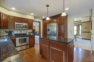 1236 Hickorylake Dr, Delhi Township, OH 45233 - Photo 15