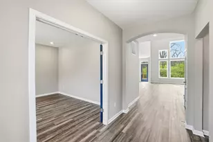 2615 Golden Leaf Dr, Beavercreek, OH 45431 - Photo 3