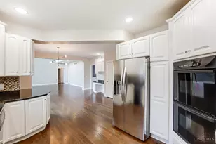 8676 Kenwood Rd, Cincinnati, OH 45242 - Photo 11