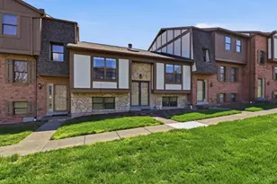 2 Fairgreen Cir, Fairfield, OH 45014 - Photo 3