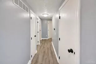 12065 Hazelhurst Dr, Springfield Township, OH 45240 - Photo 7