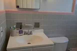 1042 Hollytree Dr, Springfield Township, OH 45231 - Photo 21