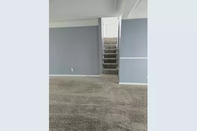 1042 Hollytree Drive, Springfield Township, OH 45231 - Photo 9