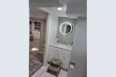 1042 Hollytree Drive, Springfield Township, OH 45231 - Photo 29