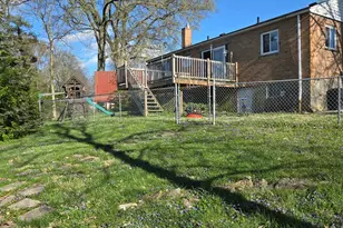 1042 Hollytree Dr, Springfield Township, OH 45231 - Photo 33