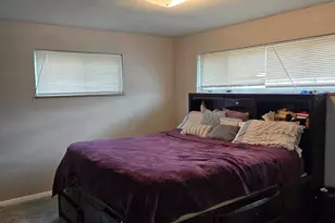 1042 Hollytree Dr, Springfield Township, OH 45231 - Photo 9