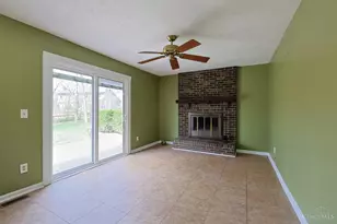 9811 Beau Ln, Springfield Township, OH 45231 - Photo 7