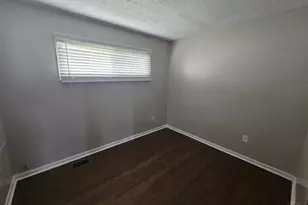 1275 Frost Ct, Springfield Township, OH 45231 - Photo 7