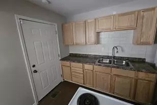 1275 Frost Ct, Springfield Township, OH 45231 - Photo 13