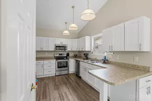 984 Country Oaks Ln, Wilmington, OH 45177 - Photo 13