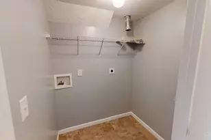 7748 Haverhill Ln, Hamilton Township, OH 45039 - Photo 7