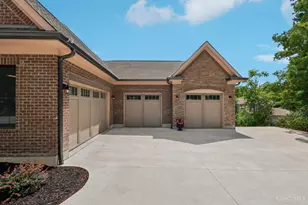 1680 Beechshire Dr, Anderson Township, OH 45255 - Photo 7