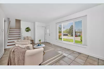 10526 Breedshill Drive, Colerain Township, OH 45231 - Photo 9