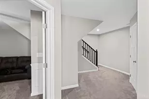 693 Tradition Rdg, Union Township, OH 45244 - Photo 9