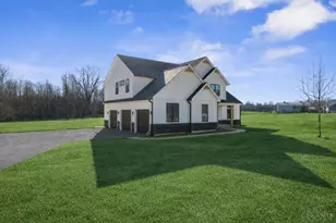 2668 Harry A Hill Dr, Tate Township, OH 45106 - Photo 1