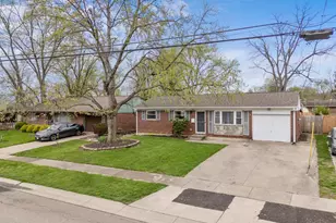 1466 Fawnvista Ln, Sharonville, OH 45246 - Photo 3