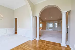 7019 Cross Creek Ln, Liberty Township, OH 45011 - Photo 5