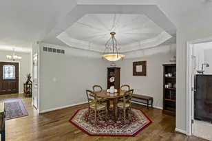 8022 Stonegate Dr, Anderson Township, OH 45255 - Photo 13