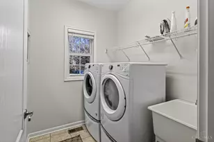 8022 Stonegate Dr, Anderson Township, OH 45255 - Photo 35