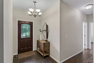 8022 Stonegate Dr, Anderson Township, OH 45255 - Photo 13