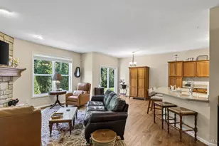 8022 Stonegate Dr, Anderson Township, OH 45255 - Photo 15