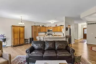 8022 Stonegate Dr, Anderson Township, OH 45255 - Photo 17