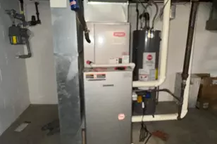 217 W Crest Dr, Reading, OH 45215 - Photo 11