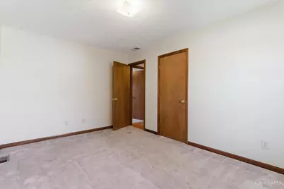 648 Oakridge Drive, Wilmington, OH 45177 - Photo 11