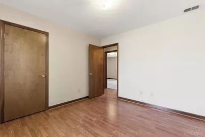 648 Oakridge Drive, Wilmington, OH 45177 - Photo 9