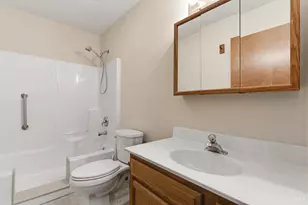 648 Oakridge Dr, Wilmington, OH 45177 - Photo 15