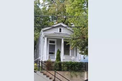 2901 Marshall Avenue, Cincinnati, OH 45220 - Photo 1
