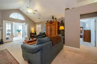 139 Edinburgh Village Drive, Washington Twp, OH 45458 - Photo 5