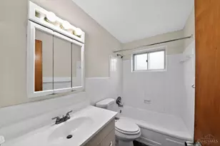 2290 Deblin Dr, Springfield Township, OH 45239 - Photo 17