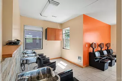 1601 Dexter Avenue, Cincinnati, OH 45206 - Photo 17