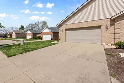 336 Lauryn Meadows Court, Fairfield, OH 45014 - Photo 3