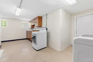 4407 Raceview Ave, Green Township, OH 45211 - Photo 37