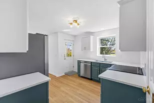 4407 Raceview Ave, Green Township, OH 45211 - Photo 11