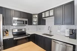 2580 Riverside Dr, Cincinnati, OH 45202 - Photo 11