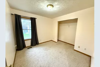 108 W Concord, Bloomingburg, OH 43106 - Photo 21