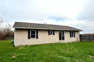 108 W Concord, Bloomingburg, OH 43106 - Photo 5