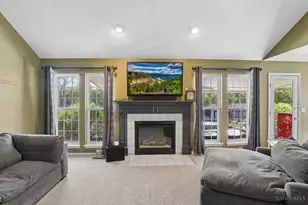 5516 Lakeside Dr, Fairfield, OH 45014 - Photo 5