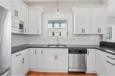 1317 Grace Avenue, Cincinnati, OH 45208 - Photo 19