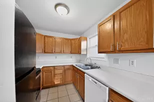 6473 Betts Ave, Cincinnati, OH 45239 - Photo 11