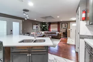 10283 Springlen Ct, Colerain Township, OH 45251 - Photo 7