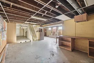 1905 Greenpine Dr, Springfield Township, OH 45231 - Photo 49