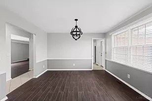 9272 Erin Dr, Colerain Township, OH 45251 - Photo 3