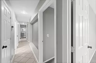 9272 Erin Dr, Colerain Township, OH 45251 - Photo 11