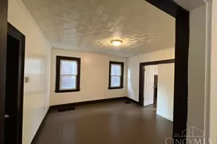 808 Kirbert, Cincinnati, OH 45205 - Photo 3