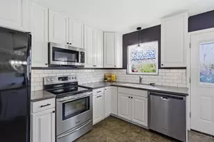 3351 Glenmont Ln, Cincinnati, OH 45248 - Photo 15