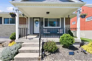 3351 Glenmont Ln, Cincinnati, OH 45248 - Photo 3